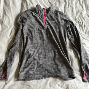 Träningströja - Gråmelerad träningströja Fint skick Storlek 38