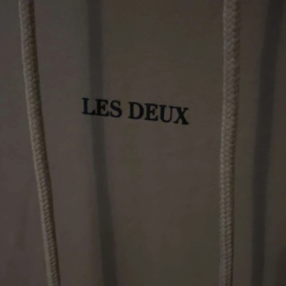 Les Deux  - 90