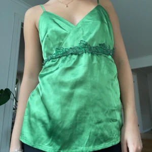 Silkeslinne - Superfint grönt silkeslinne💕