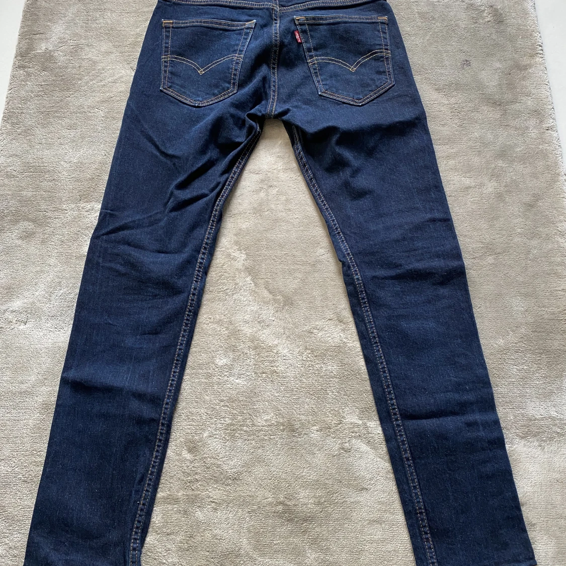 Mörkblå Levis Jeans - 91