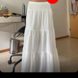 långkjol - snygg långkjol, nyskick 