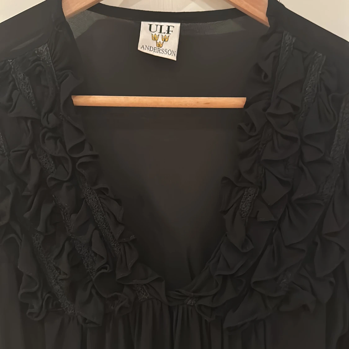 Ulf Andersson blus i svart  - 90