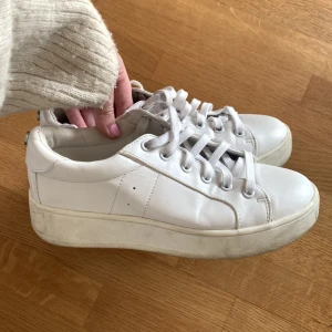 Steve madden skor - Välanvända steve madden skor. Bra skick!💞