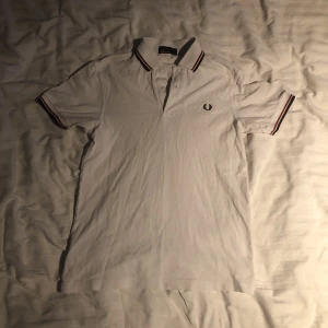 Fred Perry Piké Vit - Vit Fred Perry Piké 🔥 Storlek XS 🔥 Skick 10/10 🔥