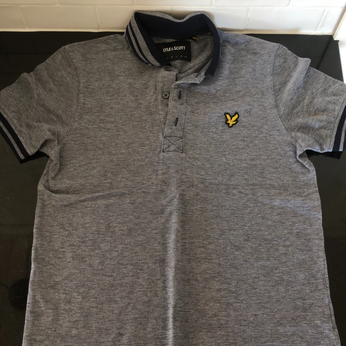 Två fina lyle & scott pikés 