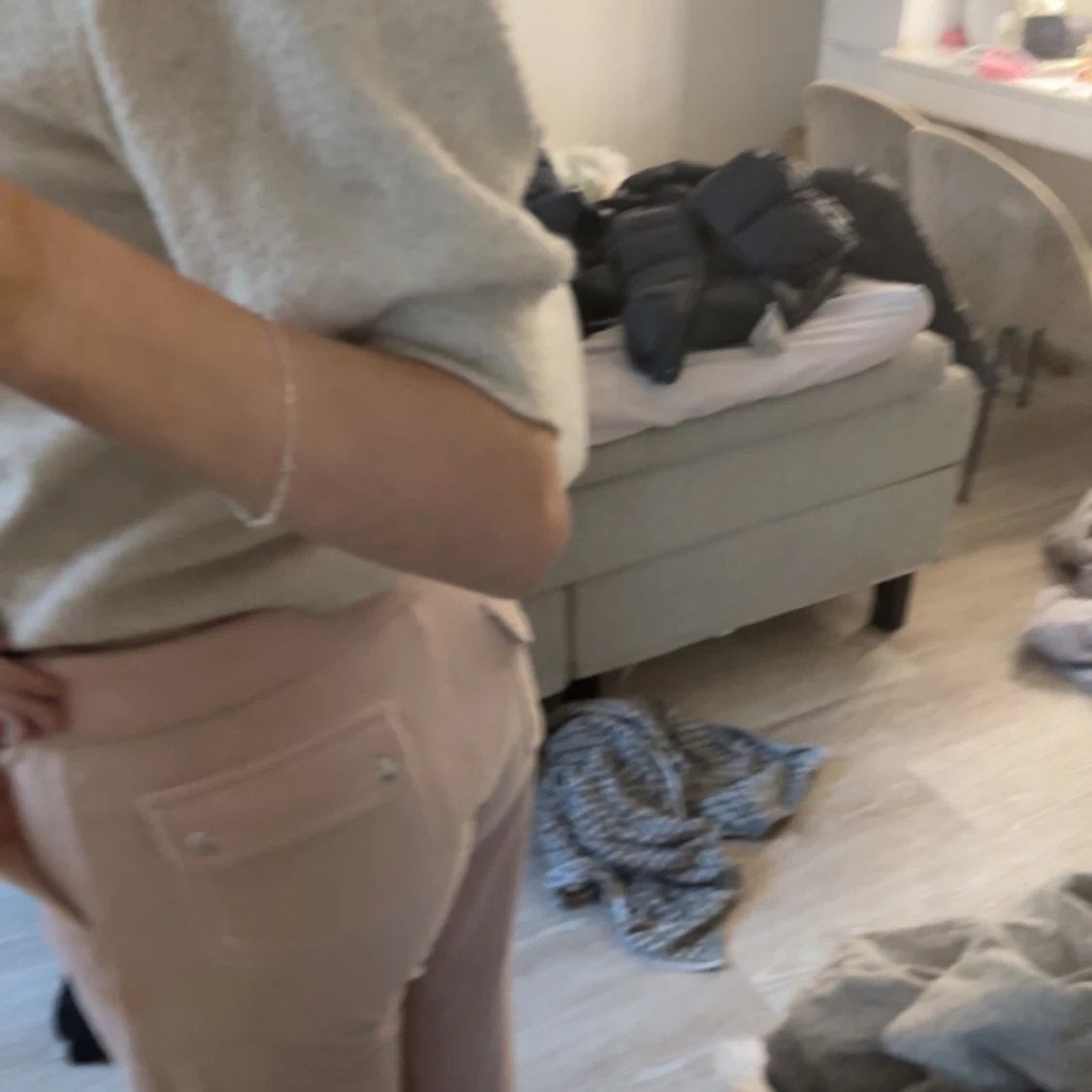 Hej jag säljer mina juicy byxor  - 90