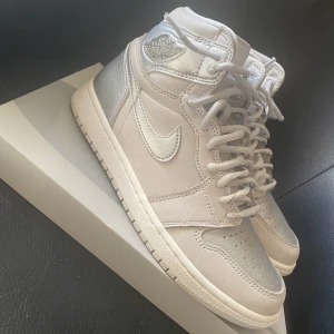 Jordan 1 Japan - Jordan 1 Japan Storlek 41 Pris 1350kr Condition 8,5/10