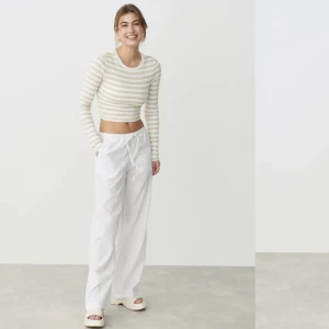 Linnebyxor  - Säljer dessa oanvända linnebyxor från Gina som jag då jag har hitttat en modell som passar mig bättre 💛