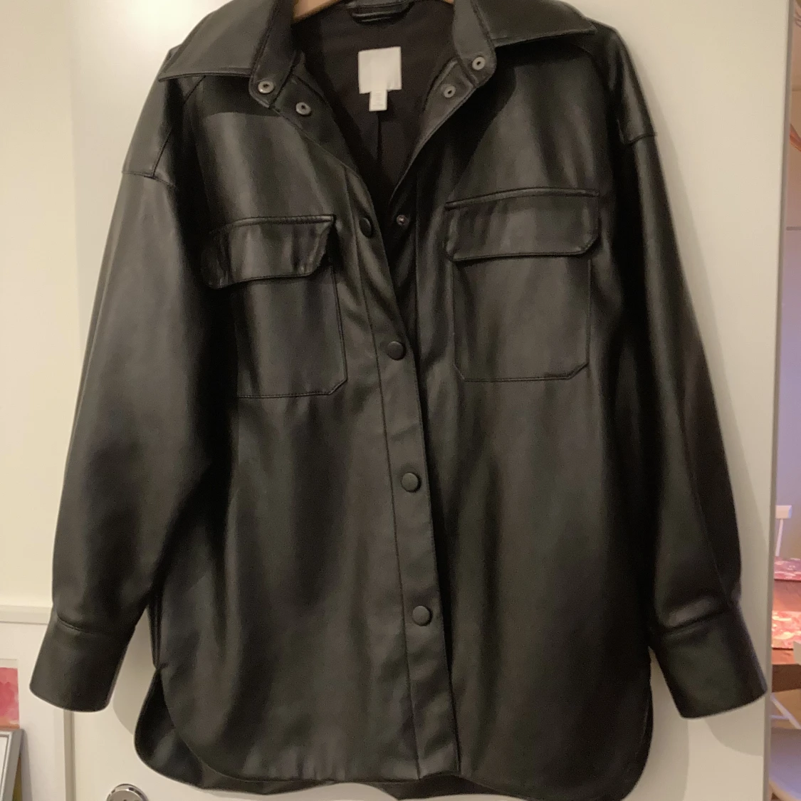 Oversize skinnskjorta fuskläder