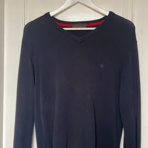 Helt ny Morris tröja/pullover - Sjukt snygg Morris pullover, köpt på Zalando, ej använd då den inte passade, hann inte returnera Skickas med zalando påsen samt plastskyddet som ”bevis”