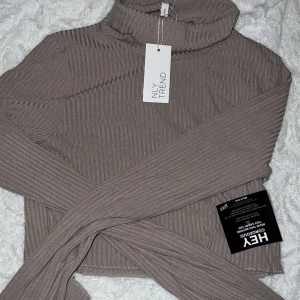 Tröja - Aldrig använd, stl.S