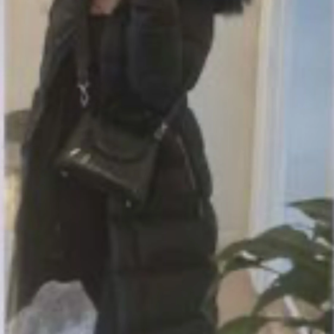 Svart vinterjacka med päls - 90