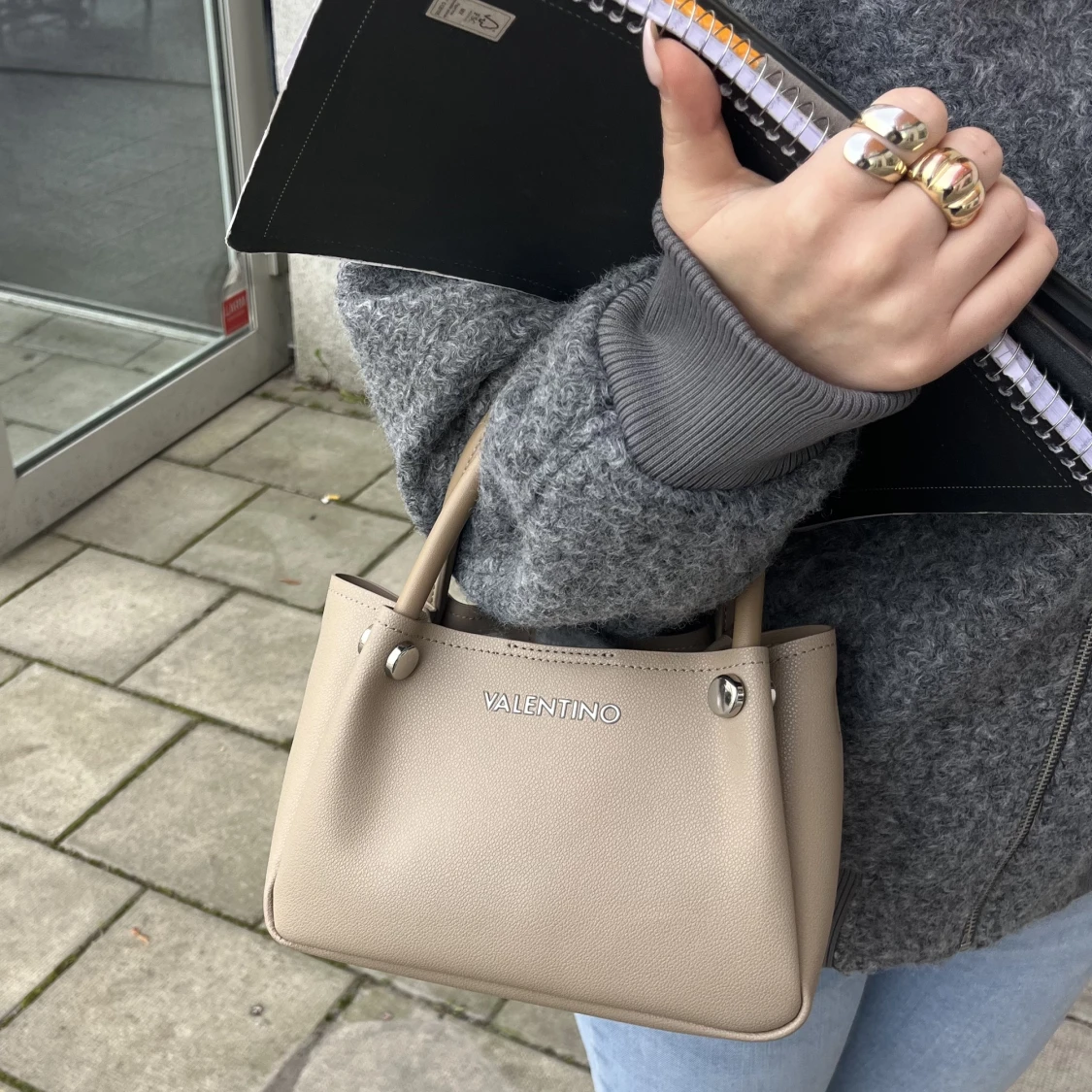 Valentino Väska - 90