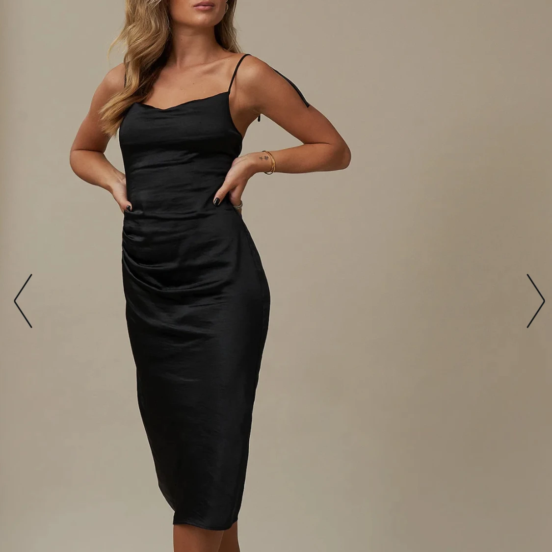 Svart silkesklänning - 90