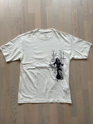 Abundant t-shirt - Oanvänd