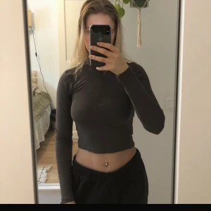 Långärmad tröja  - Aldrig använd 