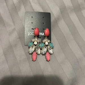 Örhängen! - Mycket bra skick oanvänd!