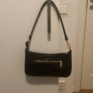 Väska  - Liten väska i bra skick.