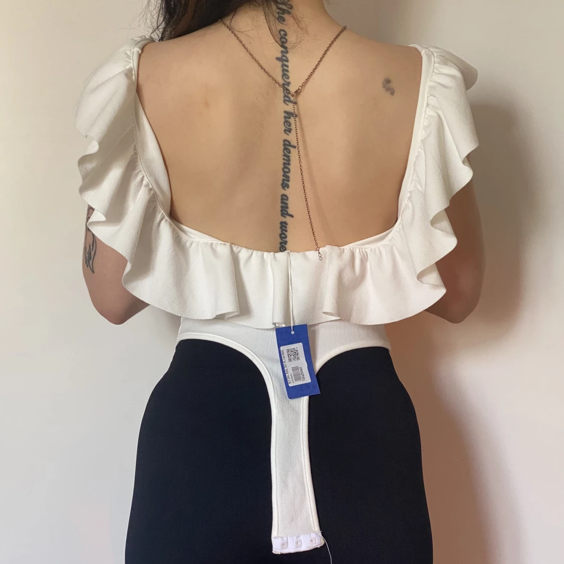 Low-back Off-Shoulder - 91