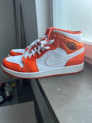 Air jordan 1 mids - Great condition,  won from merchsweden
