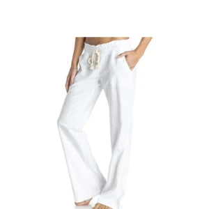 Linnebyxor  - Helt nya linnebyxor i storlek Xs. Säljs då de tyvärr va för långa för mig. Köptes nya för 367 kr. Skriv privat vid frågor. Tryck inte på köp nu! 