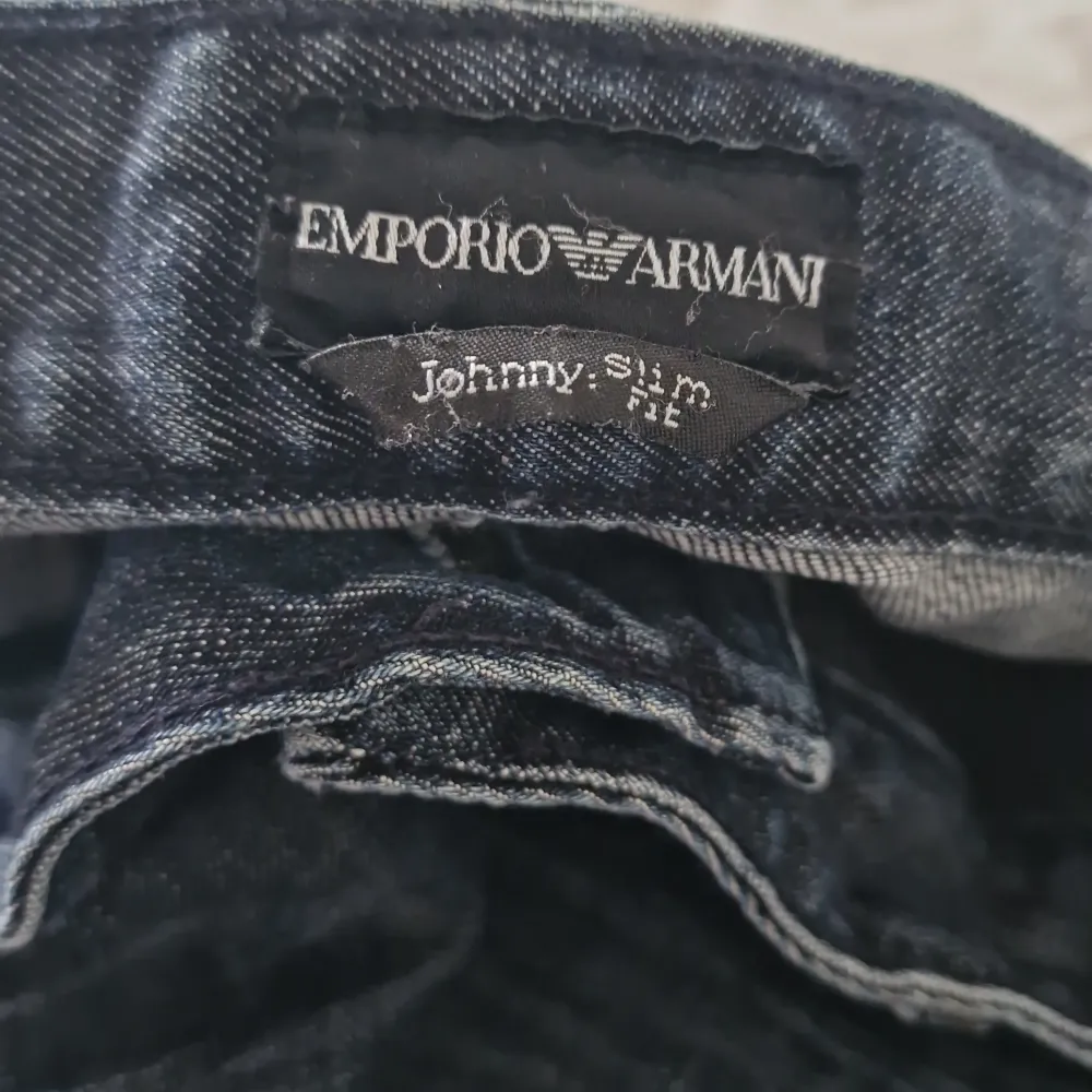 EA jeans av typen Johnny: Slim fit. Storleken är 32/32.. Jeans & Byxor.