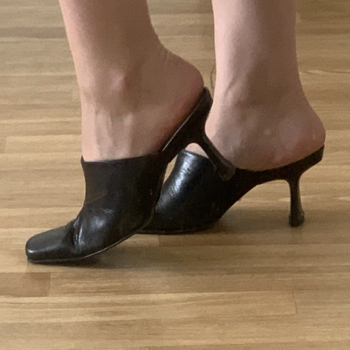 Mules/klackar från Bianco. Äkta skinn - 90