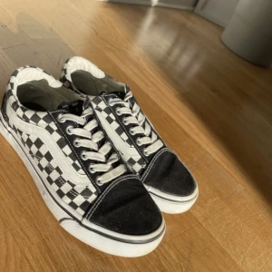 Sneakers - Storlek 36 