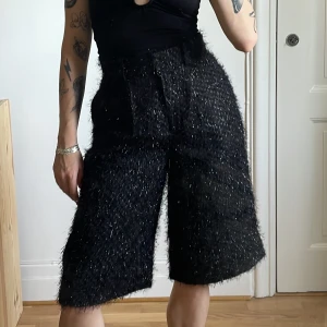 Bermuda shorts cos  - Aldrig används så i nyskick! Jag är 171 :)