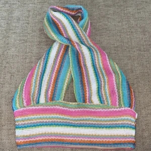 Top - Jättegullig virkad top från boohoo, aldrig använd. 