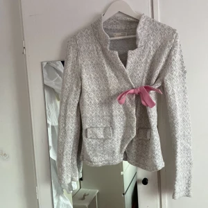 Odd Molly-kofta  - Kofta i fint skick från odd Molly 🌸  Katt finns i hemmet 