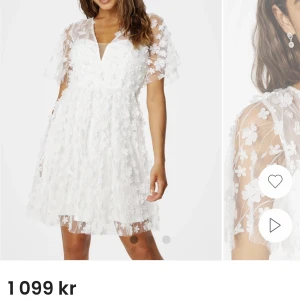 Vit klänning - Klänning från bubbelroom, använd vid ett tillfälle! Klippt bort de beiga tyget då jag tyckte det var fult 