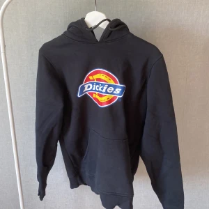 Dickies hoodie - Populär dickies hoodie Köpt för 750 