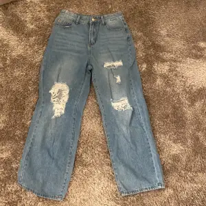 Blå Oanvända jeans, i storlek M