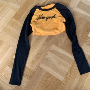 Lång armad tröja - Aldrig använd