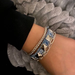 Nitarmband  - Skynda med att köpa dessa nitarmband för endast 100kr inklusive frakt!!!💙
