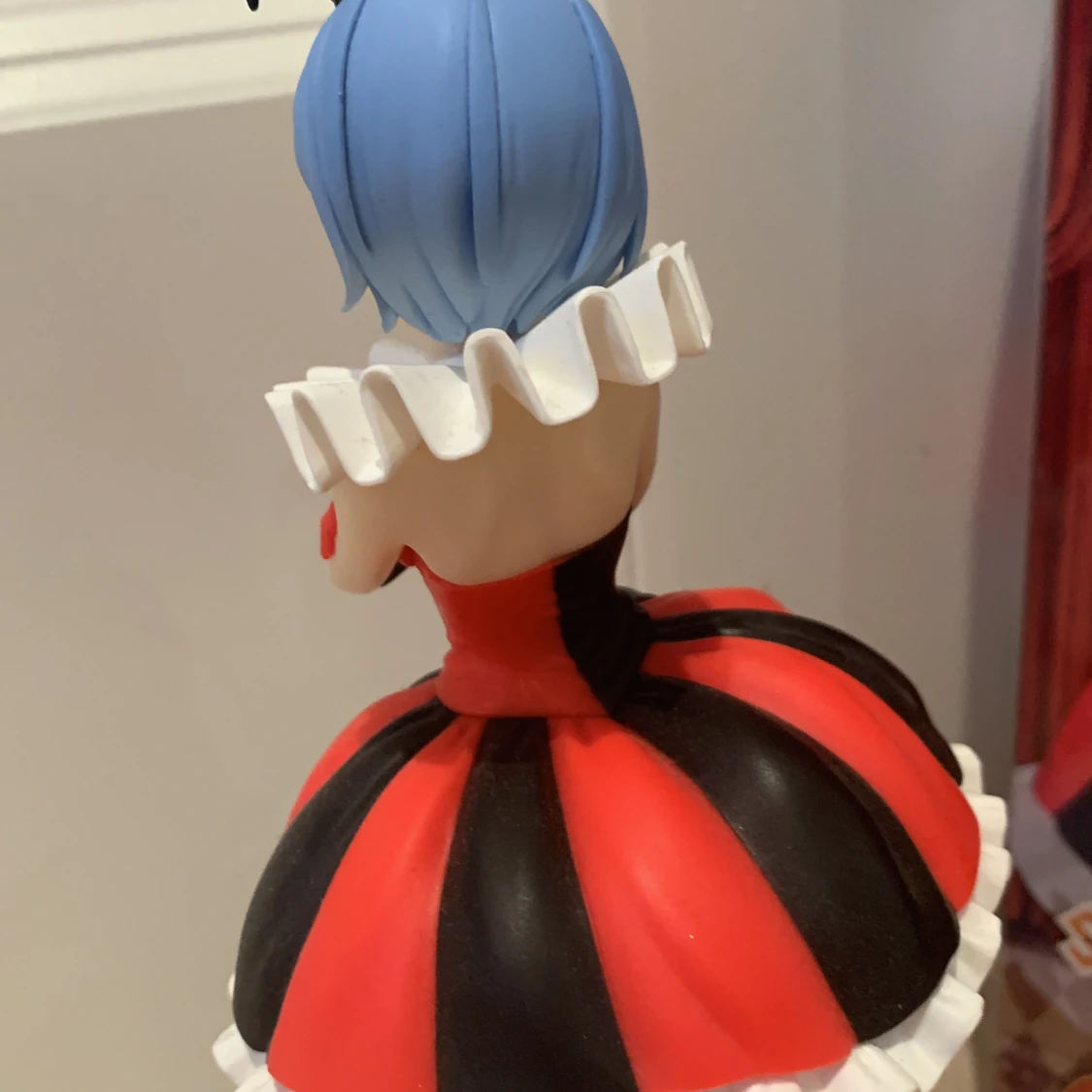 Rem in circus figure - 90