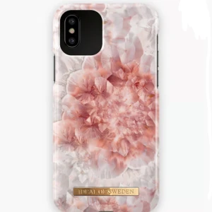 mobilskal  - Jättefint mobilskal för iphone xs från ideal of sweden, använt men fortfarande i bra skick💕