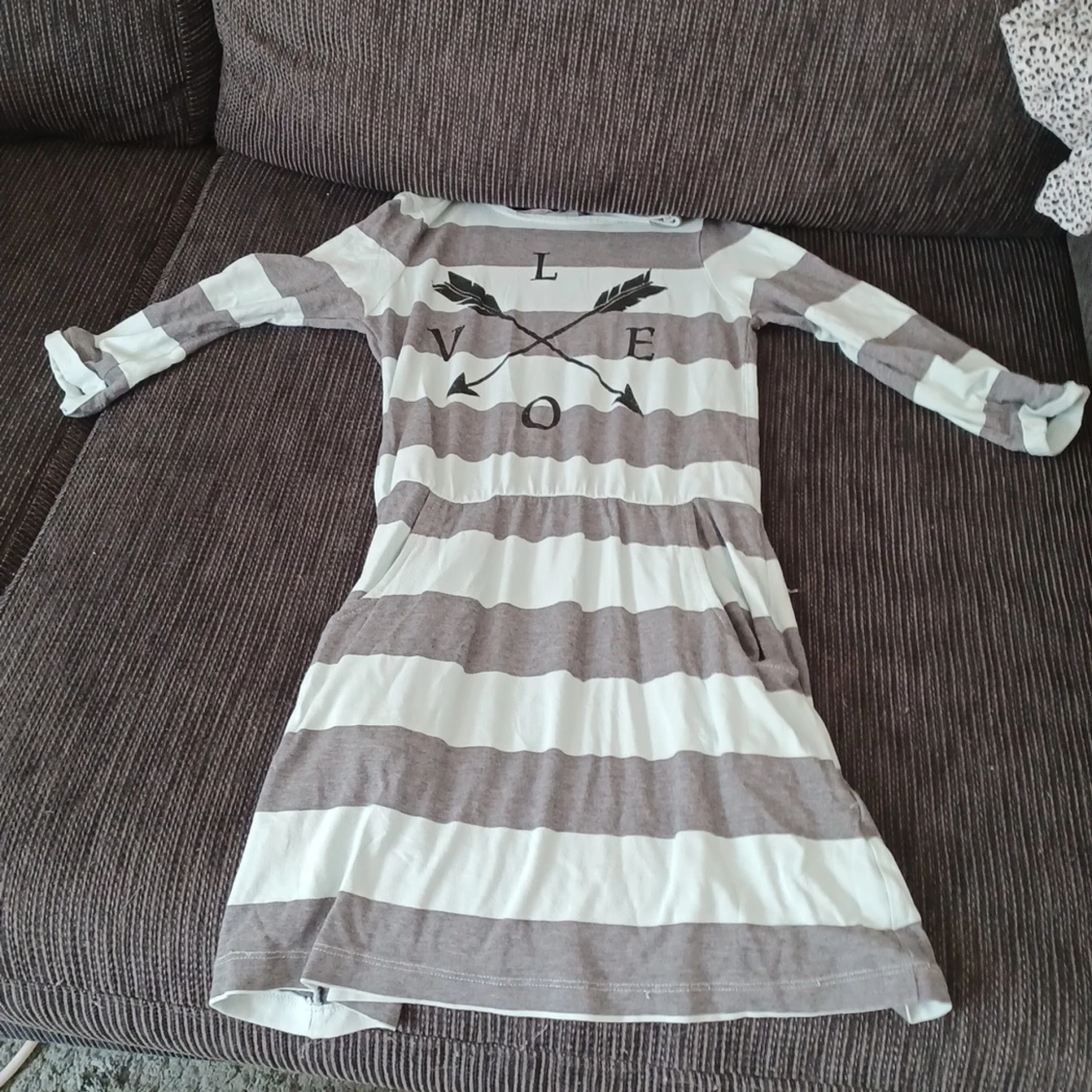 3 jätte sjöna kläningar man får alla för 100kr