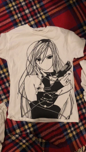 2 vintage tshirts - Säljer 2 för 500  1st 300