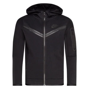 Nike tech - Jag säljer min nike tech för att jag ska köp en annan. Den är i barn storlek i XL men om man tänker vanlig storlek är den xs-s så om du har xs-s passar den perfekt 🫶🏽PRIS KAN DISKUTERAS