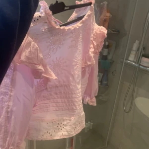 Rosa blus  - Söt rosa blus!💕❣️