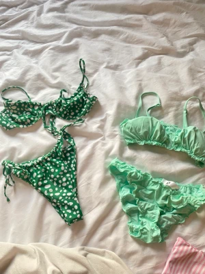 Bikinis  - Bikinis i bra skick! 50kr/st💓 Enbart rosa överdel kvar