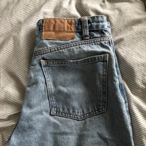 Low waist jeans  - Zara jeans low/mid waist 🤍
