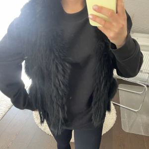 Päls väst - Jätte fin o i bra skick, från märket Chelsea, storlek M💗