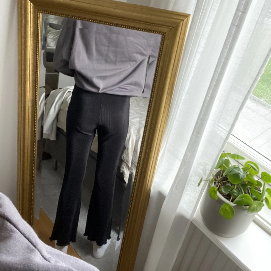 Svarta byxor  - 90