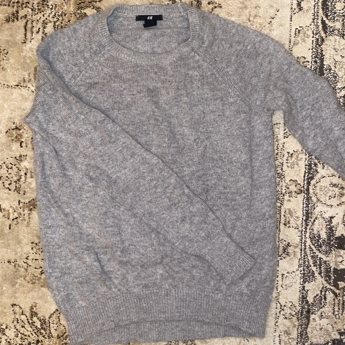 Grå stickad tröja H&M - 91