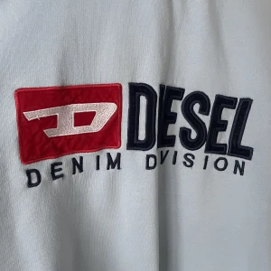 Diesel tröja  - Tjocktröja från Diesel. Thriftad. Super snygg 