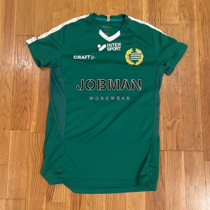 Hammarby Akademi match tröja 2019 Nr8  - Nr 8 på ryggen  Storlek 158/164 
