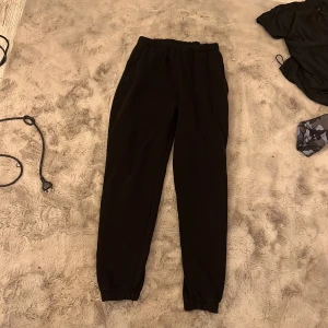 Mjukis byxor  - Fina från Ginatricot 